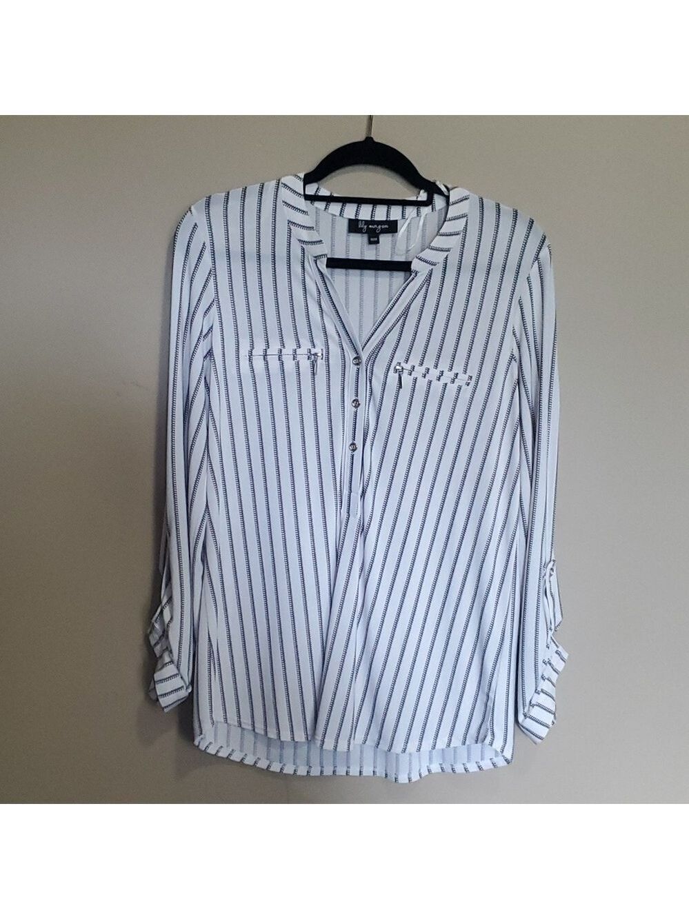 Lily Morgan top size medium
